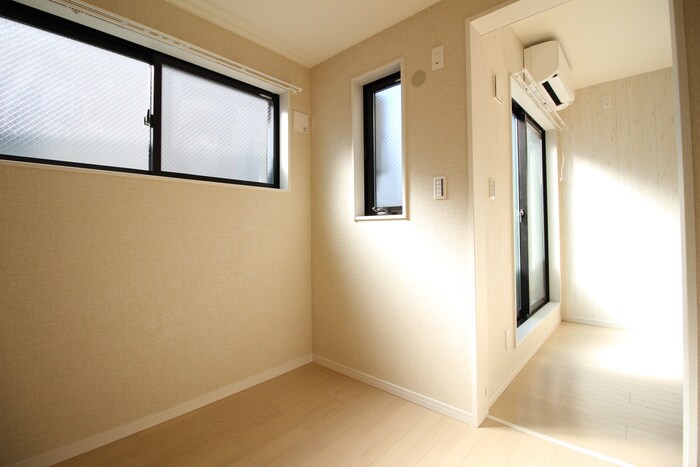 物件内観写真10　(居室)