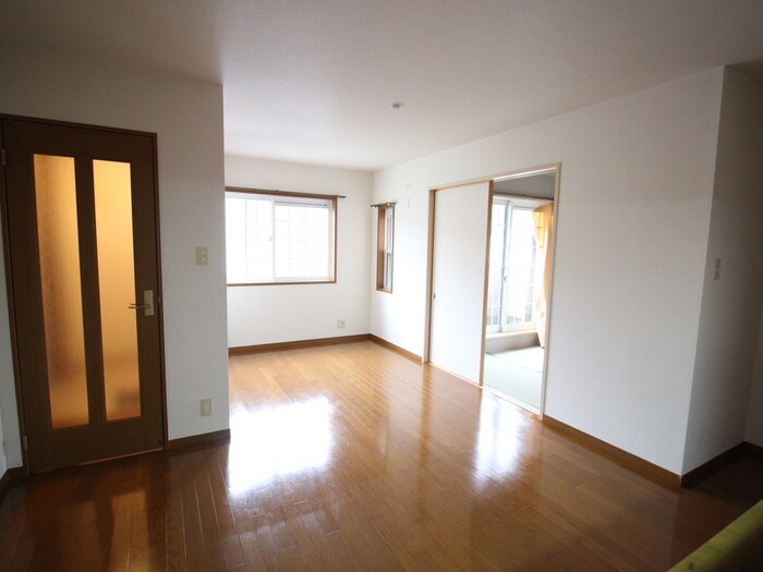 物件内観写真8　(居室)