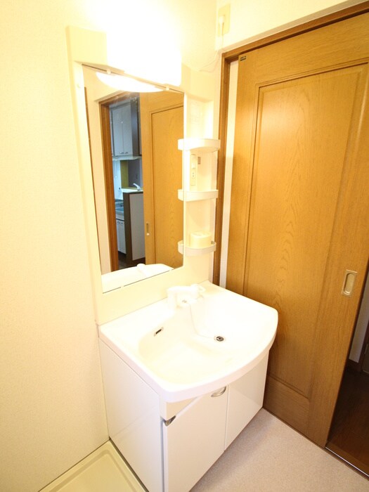 物件内観写真10　(洗面)