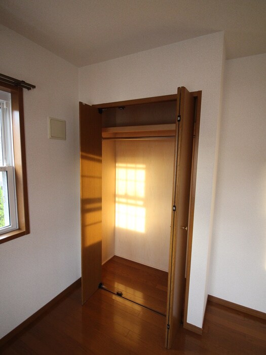 物件内観写真15　(収納)