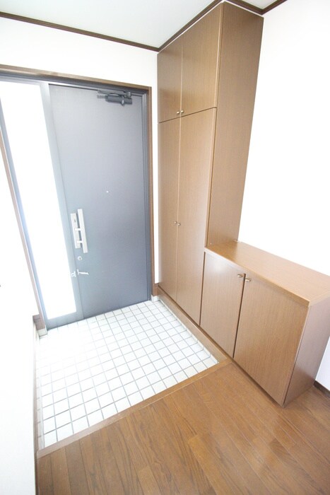 物件内観写真3　(靴箱)