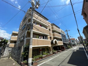 伊丹シルクハイツ外観写真