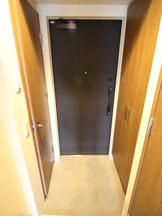 物件内観写真21　(玄関)