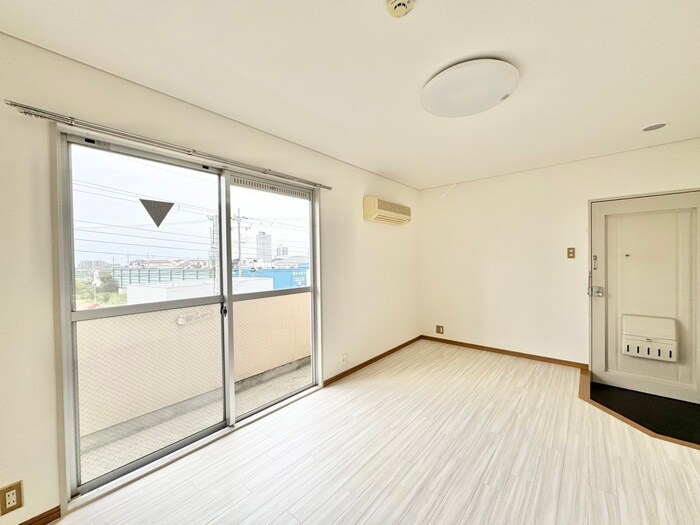 物件内観写真8　(居室)