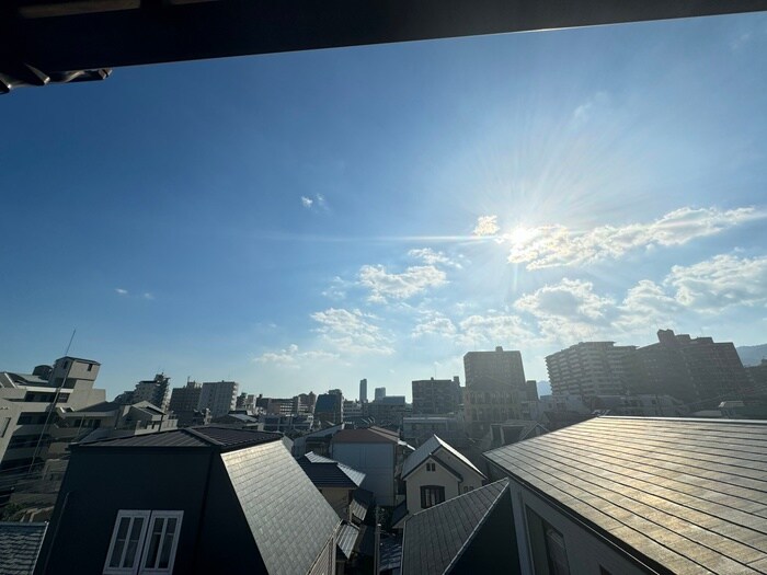 物件内観写真17　(室内からの展望)