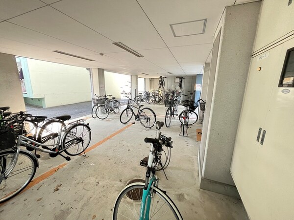 駐輪場