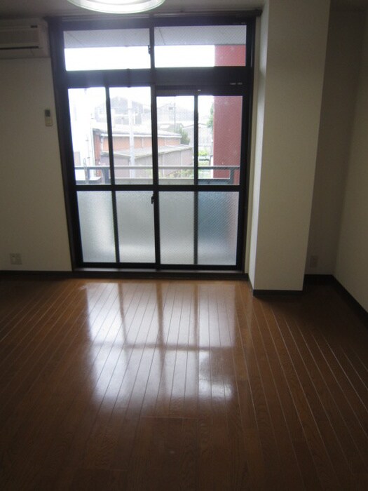 物件内観写真10　(居室)