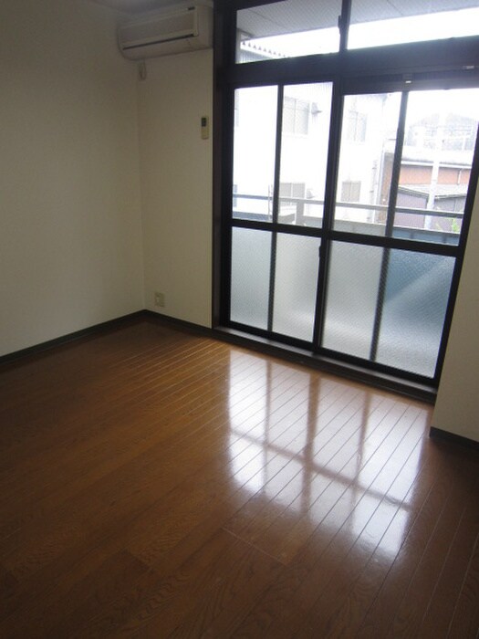 物件内観写真11　(居室)