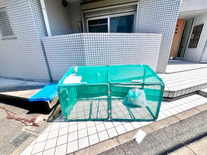 物件外観写真4　(建物設備)