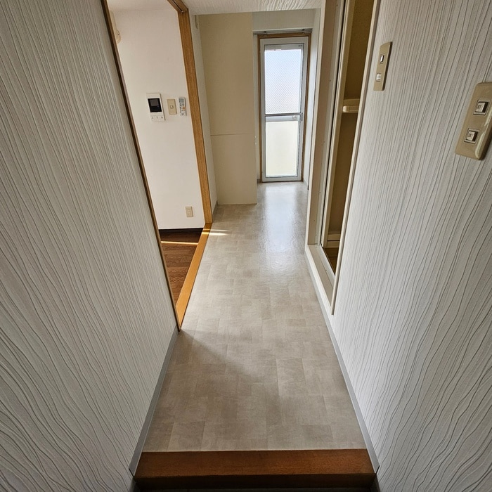 物件内観写真18　(廊下)