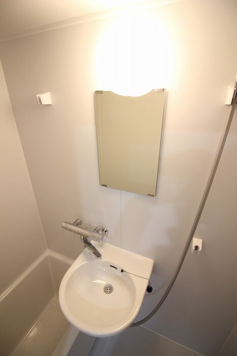 物件内観写真8　(洗面)