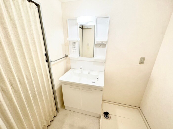 物件内観写真11　(洗面)