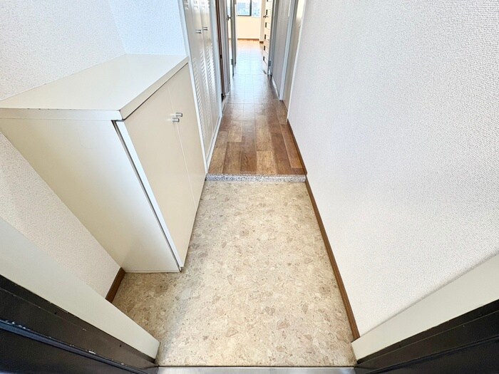 物件内観写真15　(廊下)