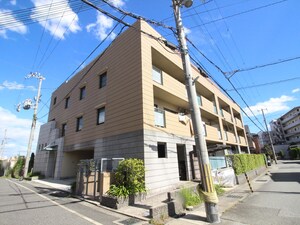 フィオ－レ甲東外観写真