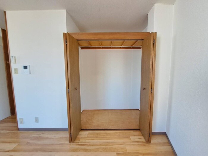 物件内観写真15　(収納)
