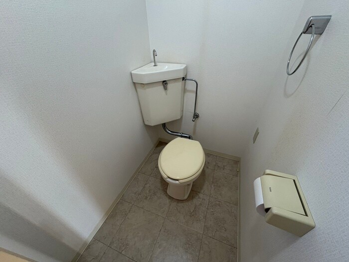 物件内観写真11　(トイレ)
