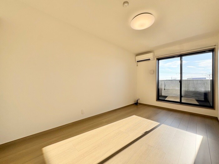 物件内観写真7　(居室)