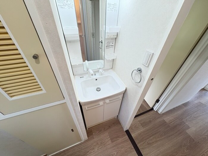 物件内観写真12　(洗面)