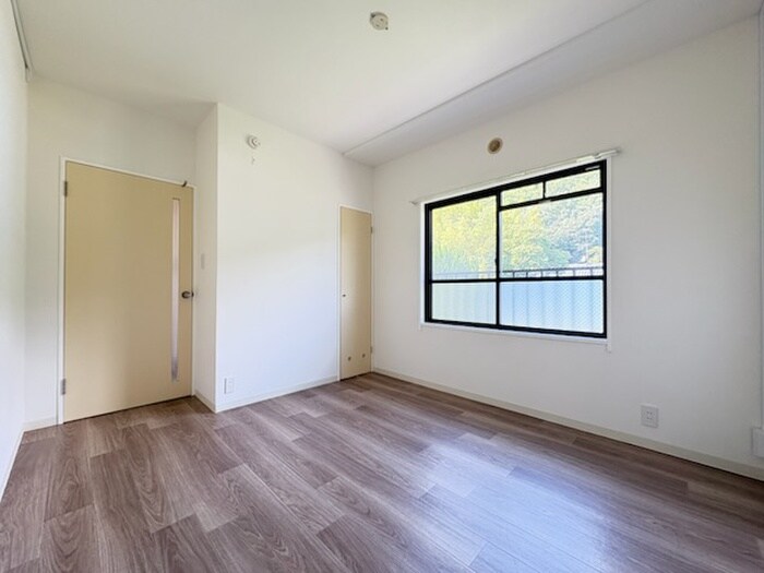 物件内観写真16　(居室)