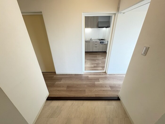 物件内観写真19　(廊下)