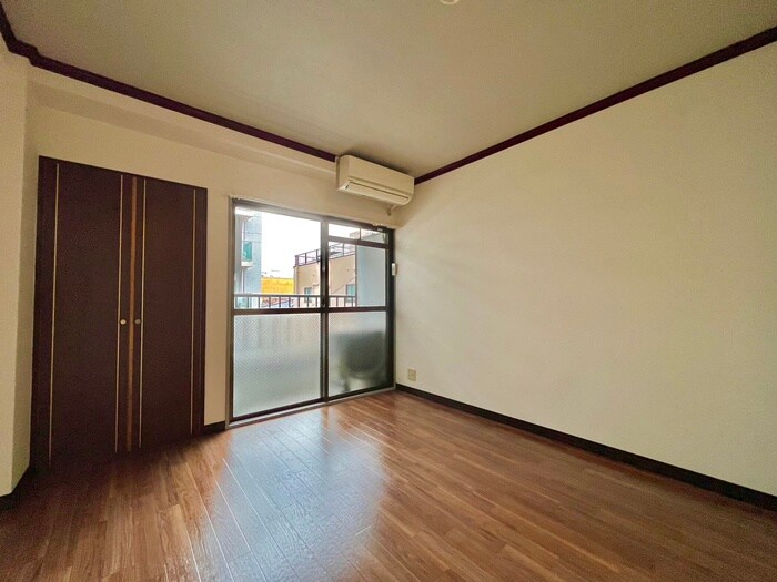 物件内観写真8　(居室)