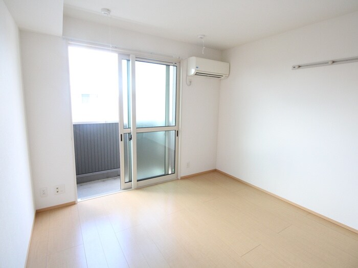 物件内観写真11　(居室)