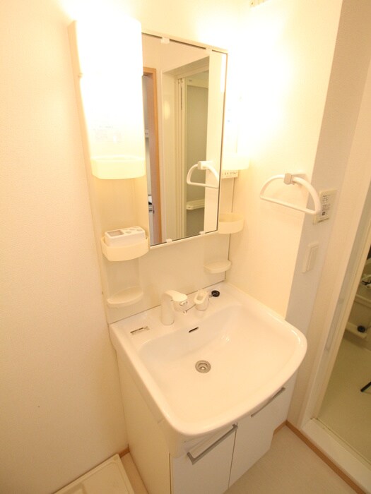 物件内観写真13　(洗面)