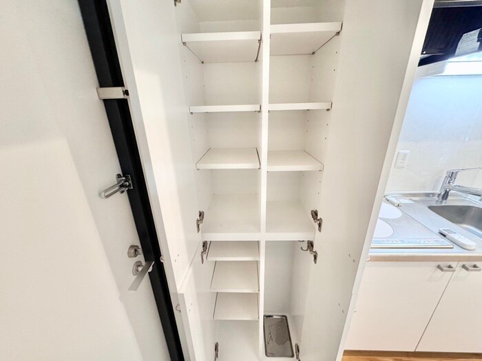 物件内観写真11　(靴箱)