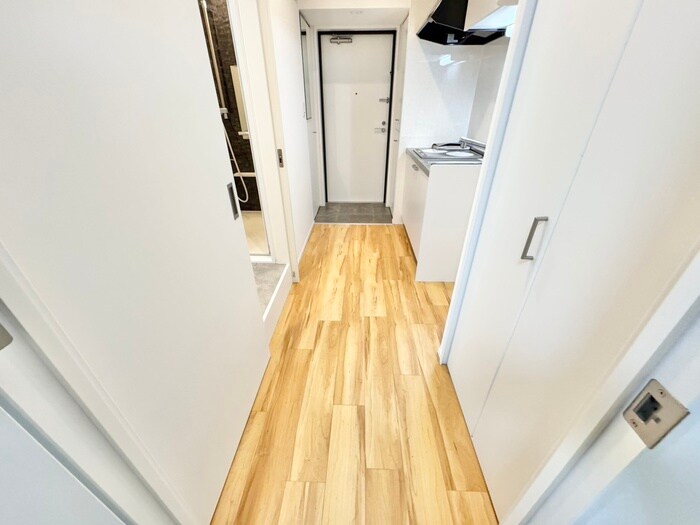 物件内観写真13　(廊下)