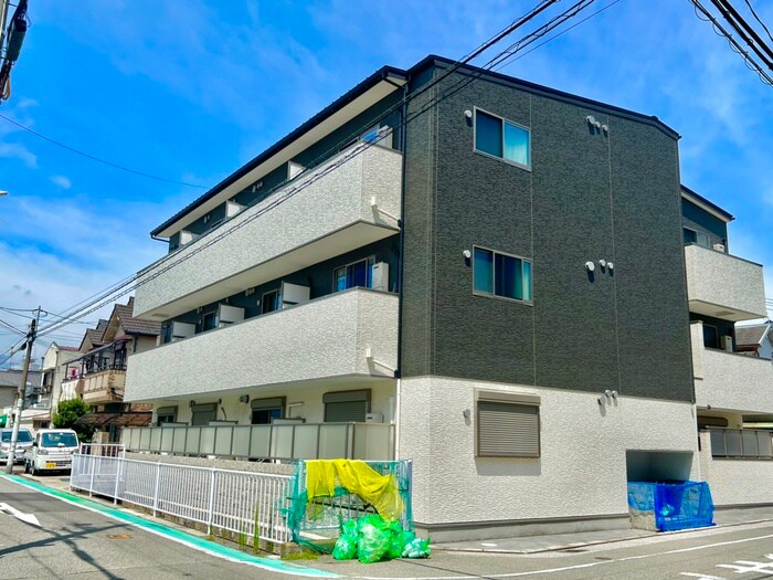 物件外観写真1　(外観写真)