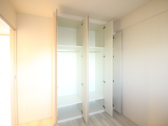 物件内観写真11　(収納)