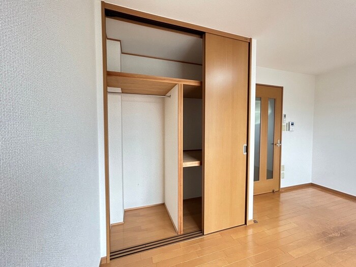 物件内観写真16　(収納)