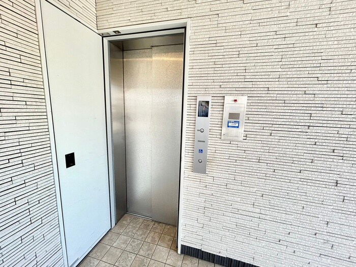 物件外観写真6　(建物設備)