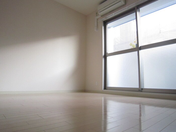 物件内観写真12　(居室)