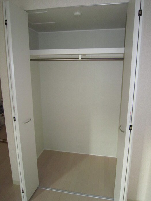 物件内観写真15　(収納)