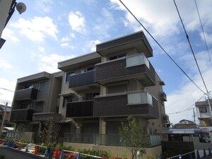 シャーメゾンリセス外観写真