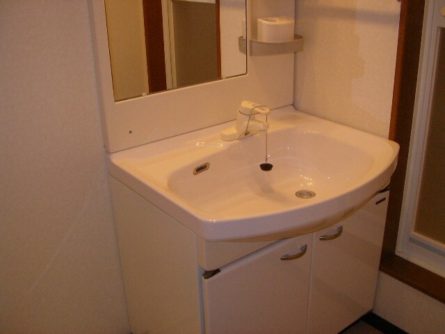 物件内観写真8　(洗面)