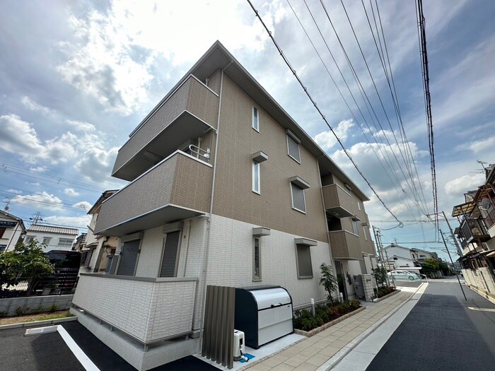 物件外観写真1　(外観写真)