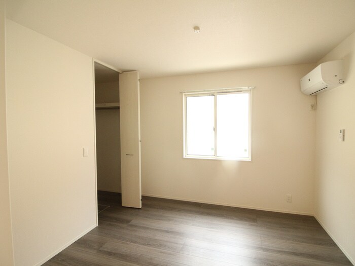 物件内観写真22　(居室)