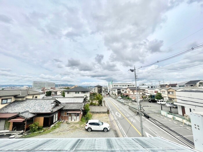 物件内観写真16　(室内からの展望)