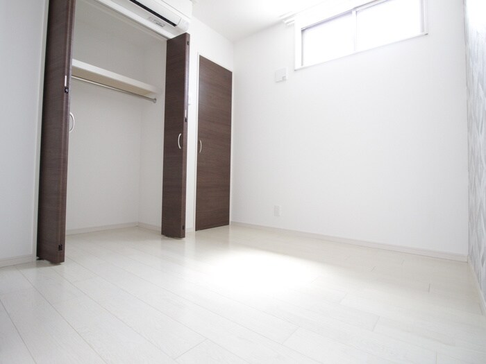 物件内観写真18　(居室)