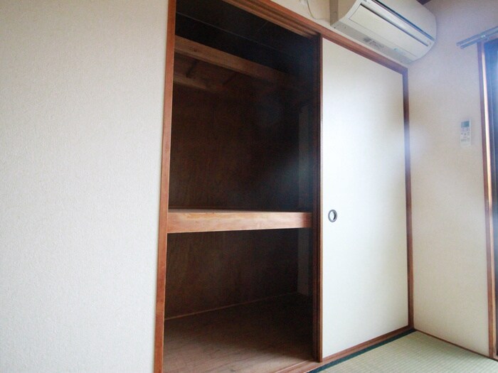 物件内観写真18　(収納)