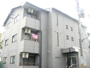 アンバー外観写真