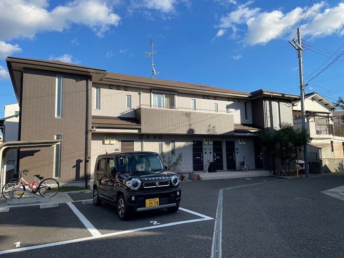 物件外観写真2　(外観写真)