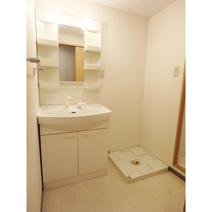 物件内観写真13　(洗面)