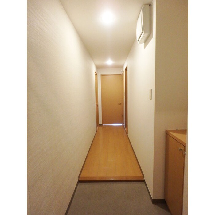 物件内観写真15　(玄関)