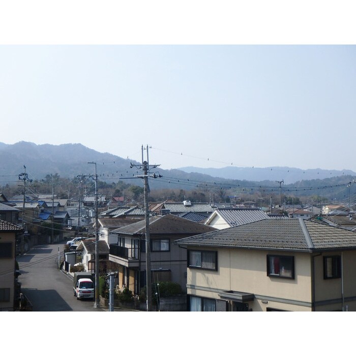 物件内観写真18　(室内からの展望)