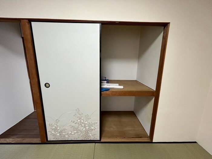 物件内観写真15　(収納)