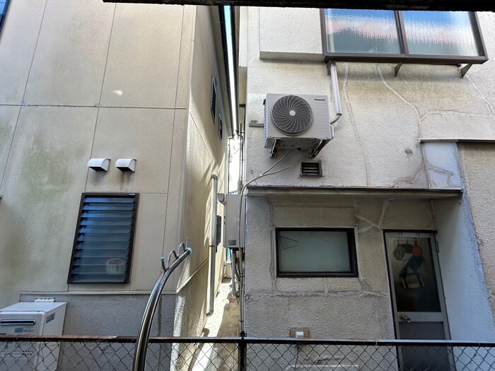 物件内観写真18　(室内からの展望)