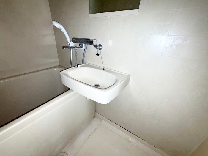物件内観写真11　(洗面)
